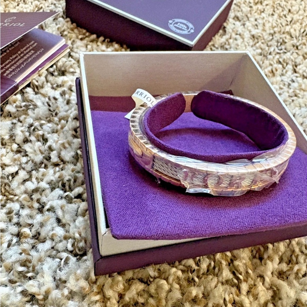 Charriol FOREVER Bangle Size L Rose Gold 04-102-1139-17FO Brand New